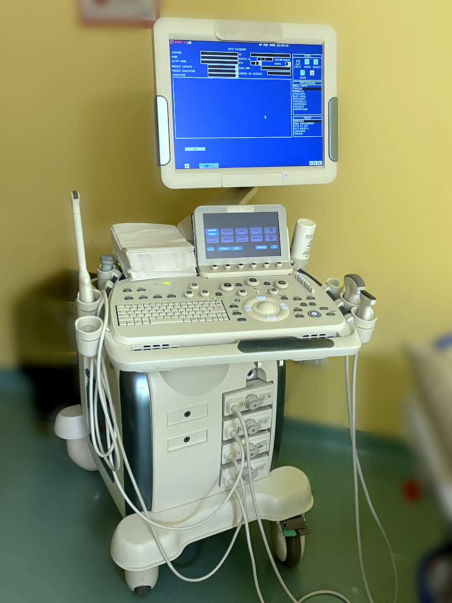 Ultrasound scanner, Doppler, general purpose and obi/gyn, portable