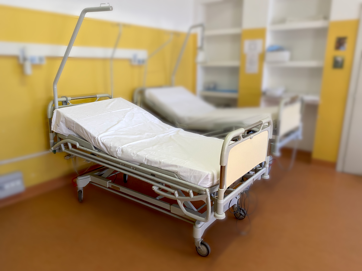 Bed, hospital