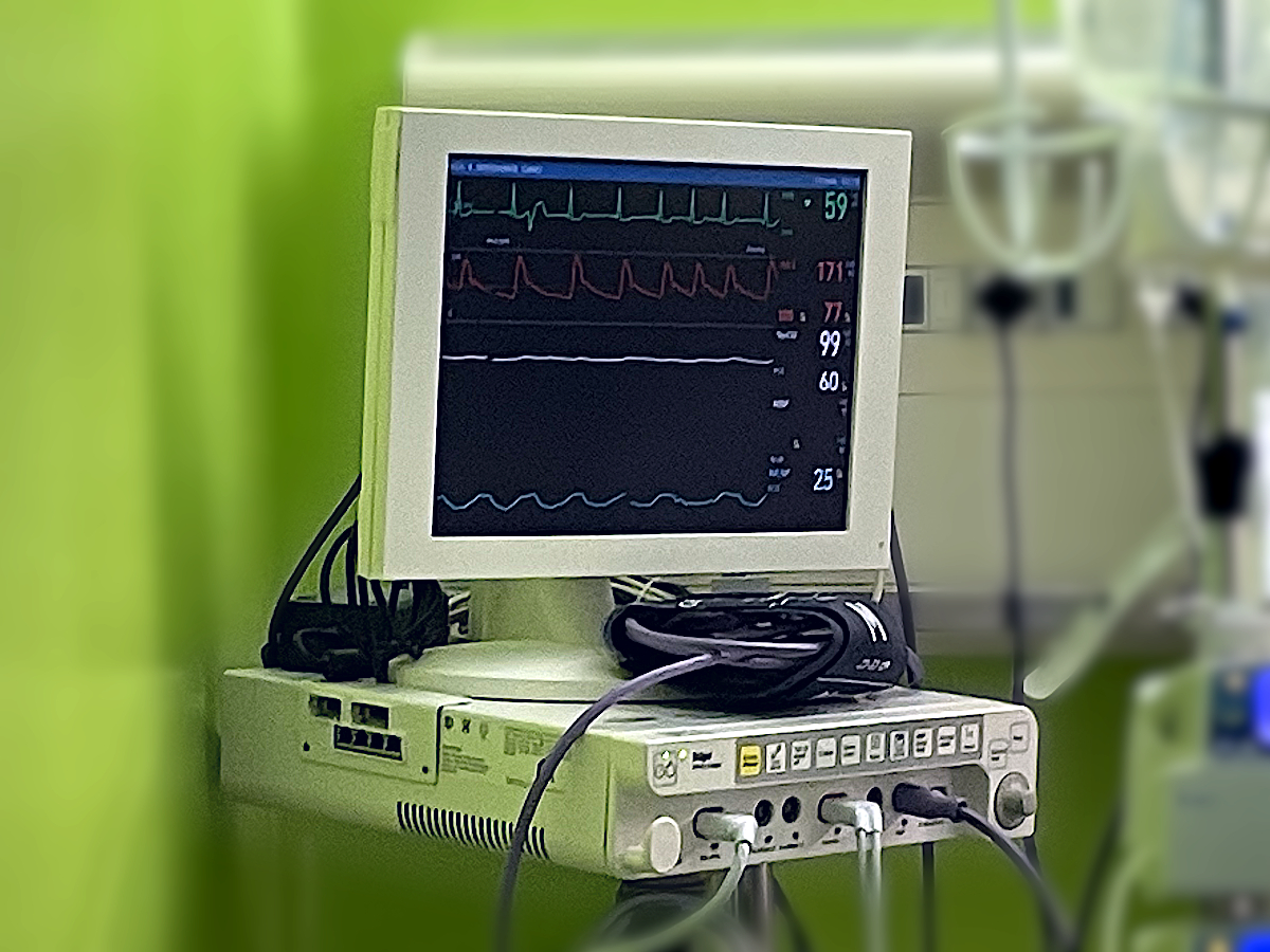 Patient monitor, multiparametric, advanced