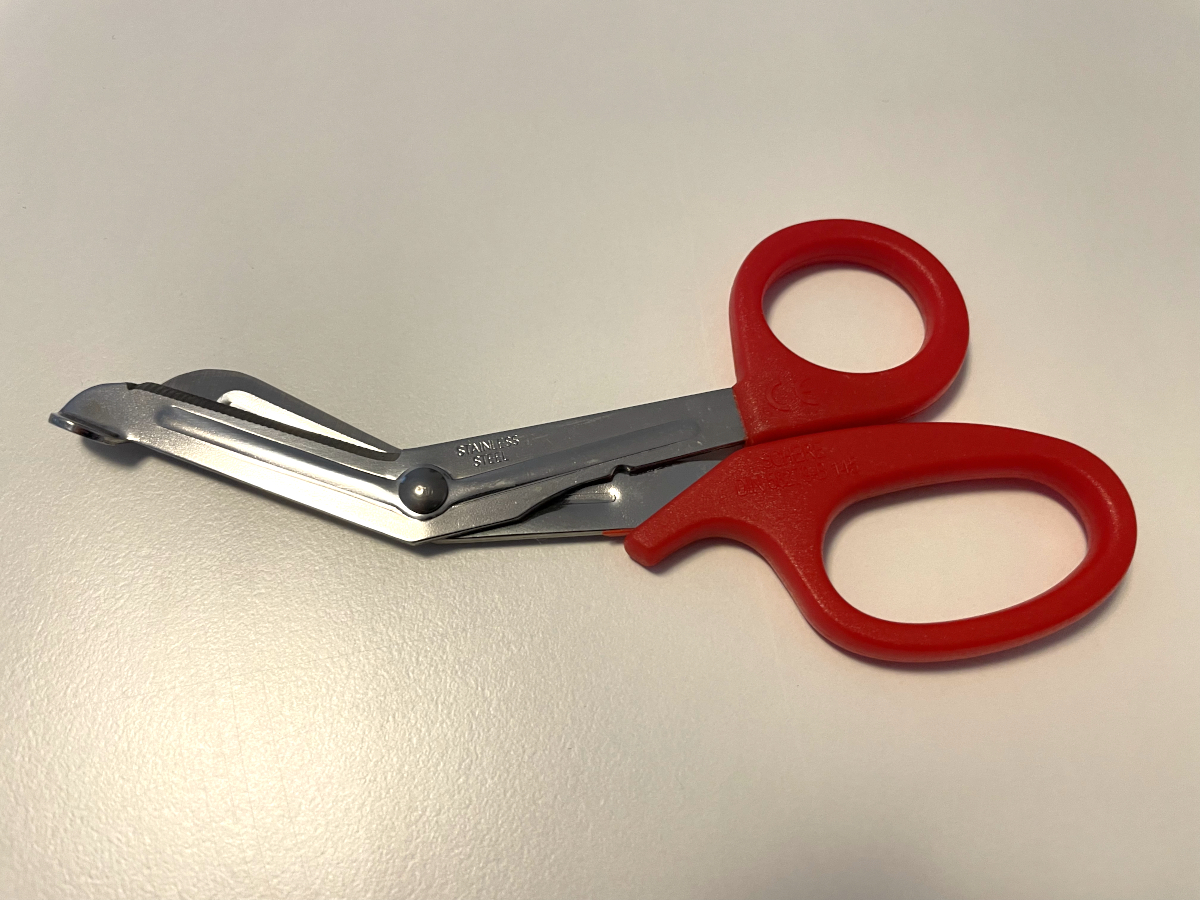 Trauma shears