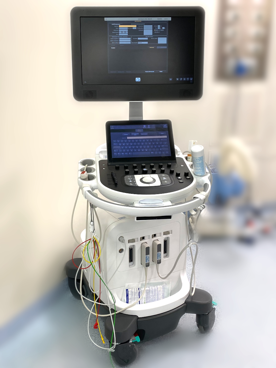 Ultrasound scanner, mobile